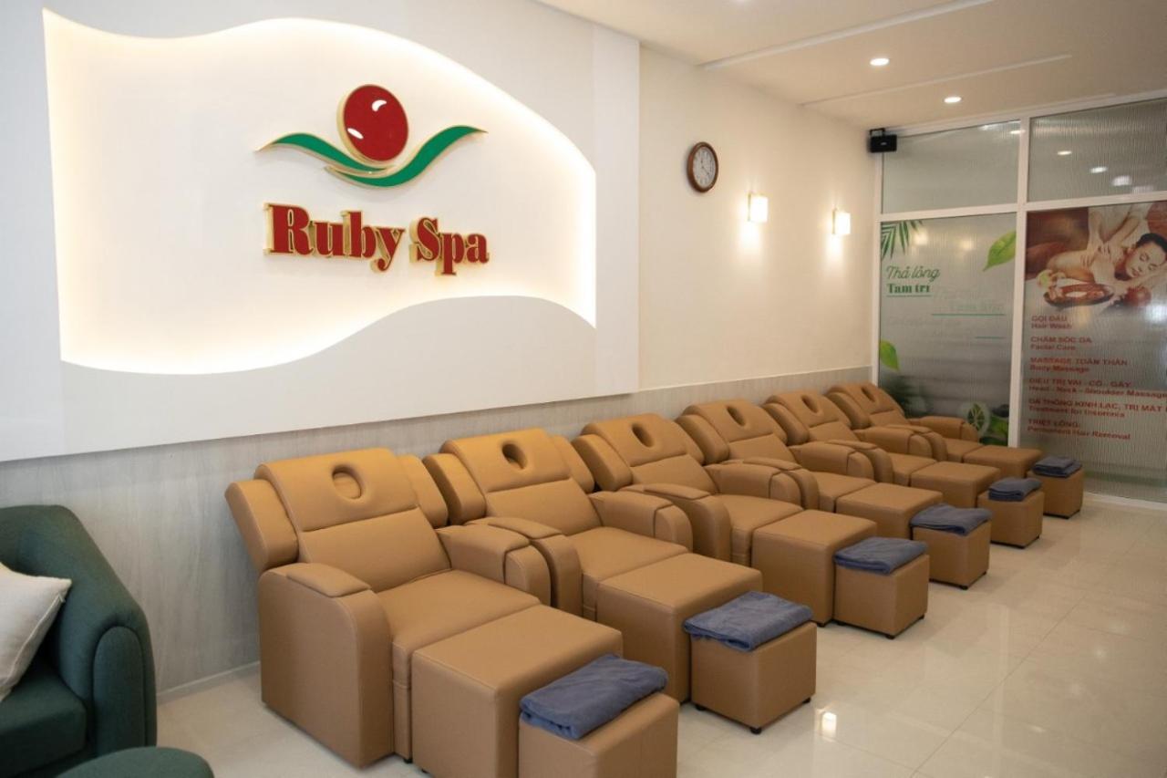Ruby Hotel Хошимін Екстер'єр фото