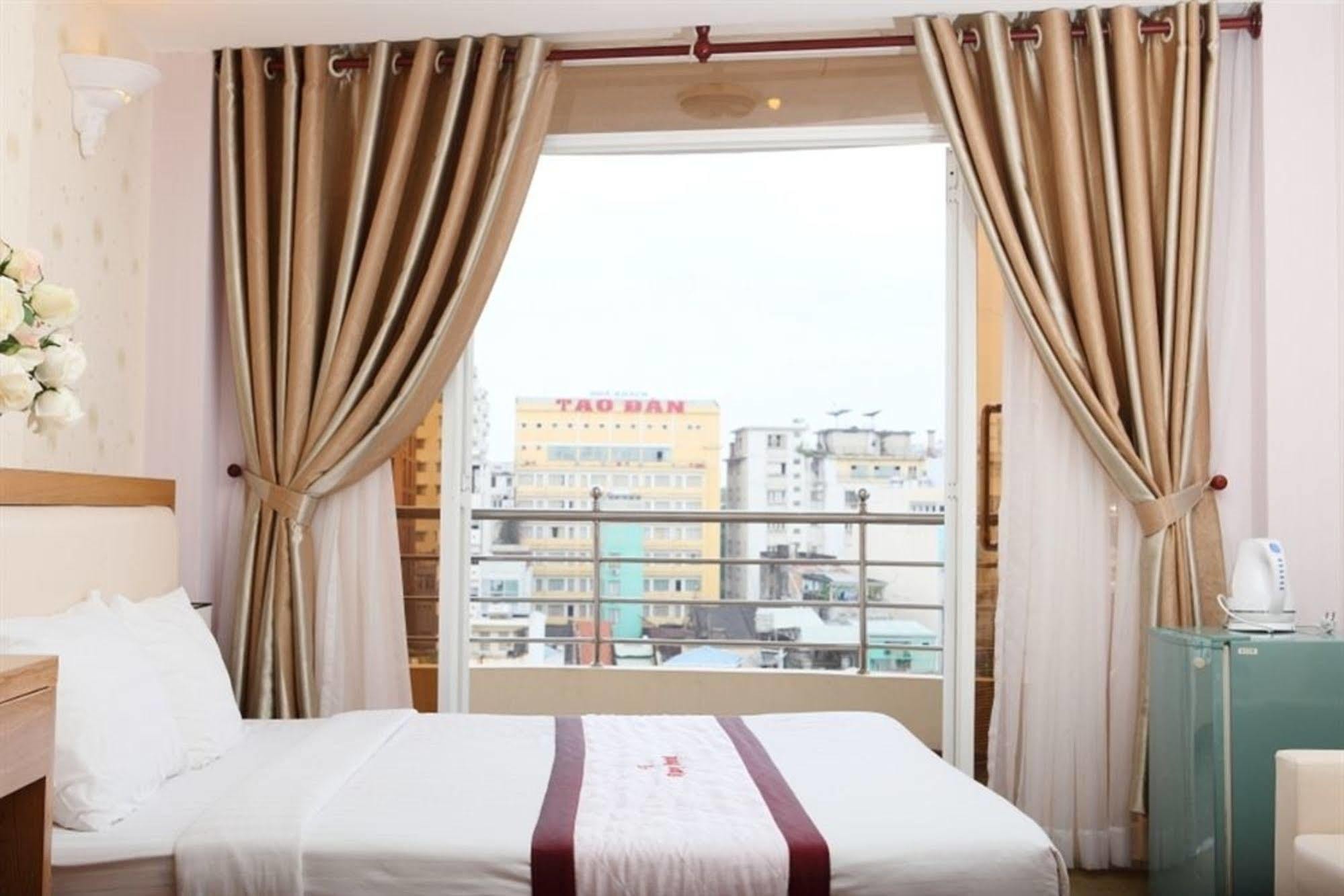 Ruby Hotel Хошимін Екстер'єр фото