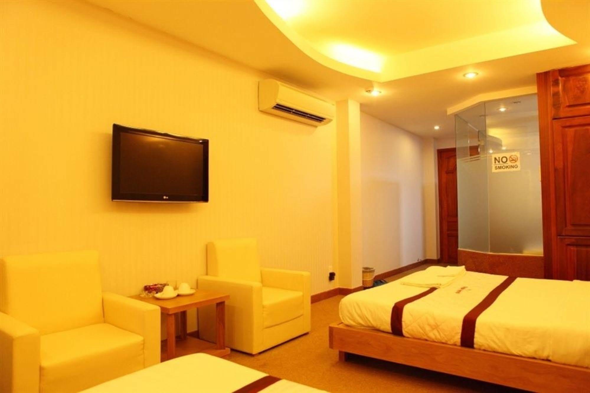Ruby Hotel Хошимін Екстер'єр фото