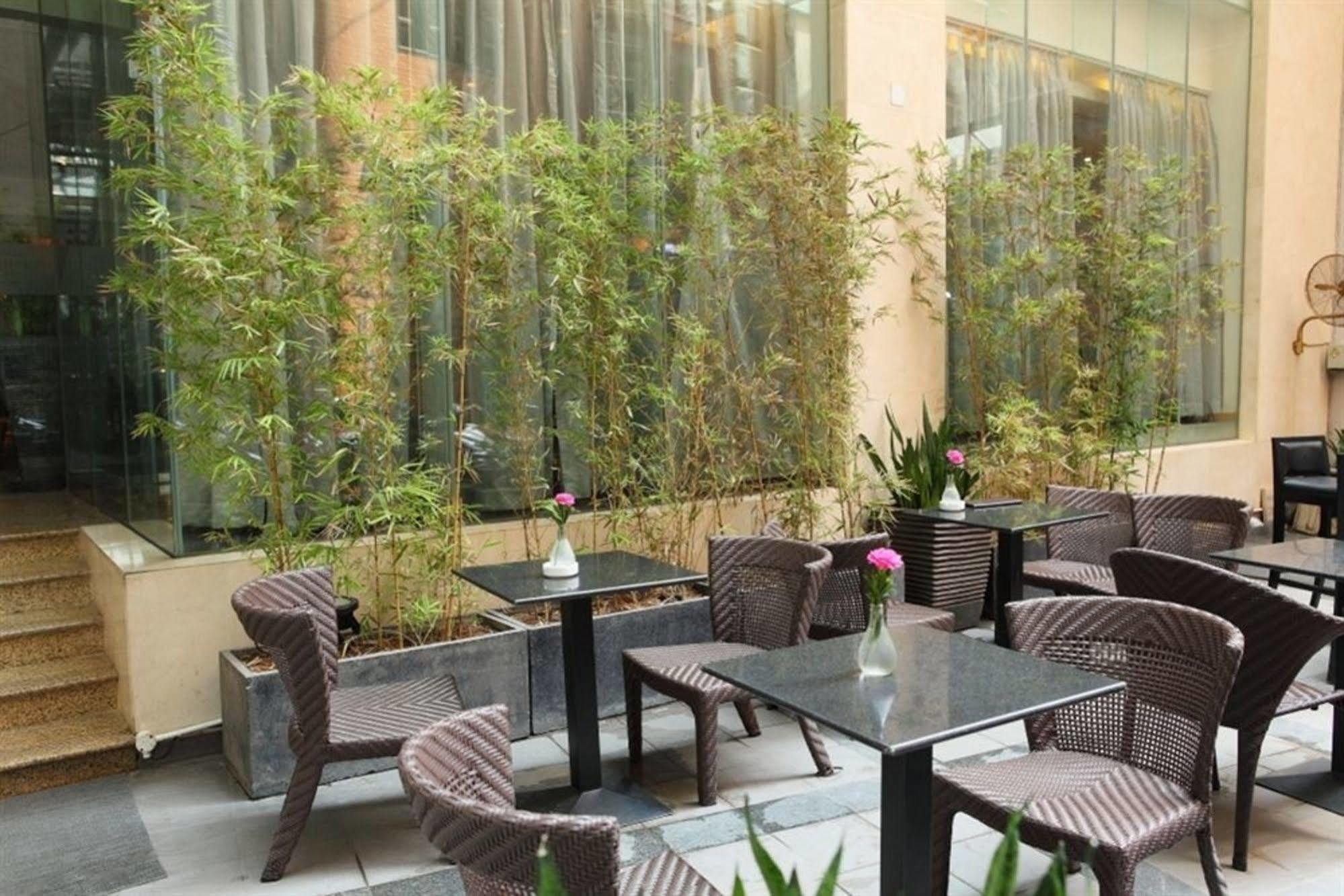 Ruby Hotel Хошимін Екстер'єр фото